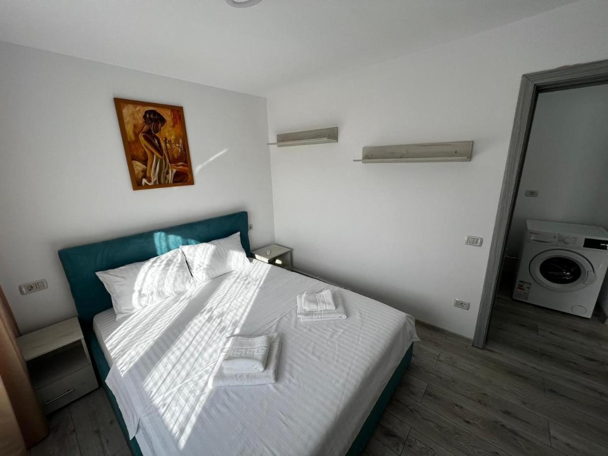 Cozy Urban Accommodation In Beautiful Сучава Екстер'єр фото